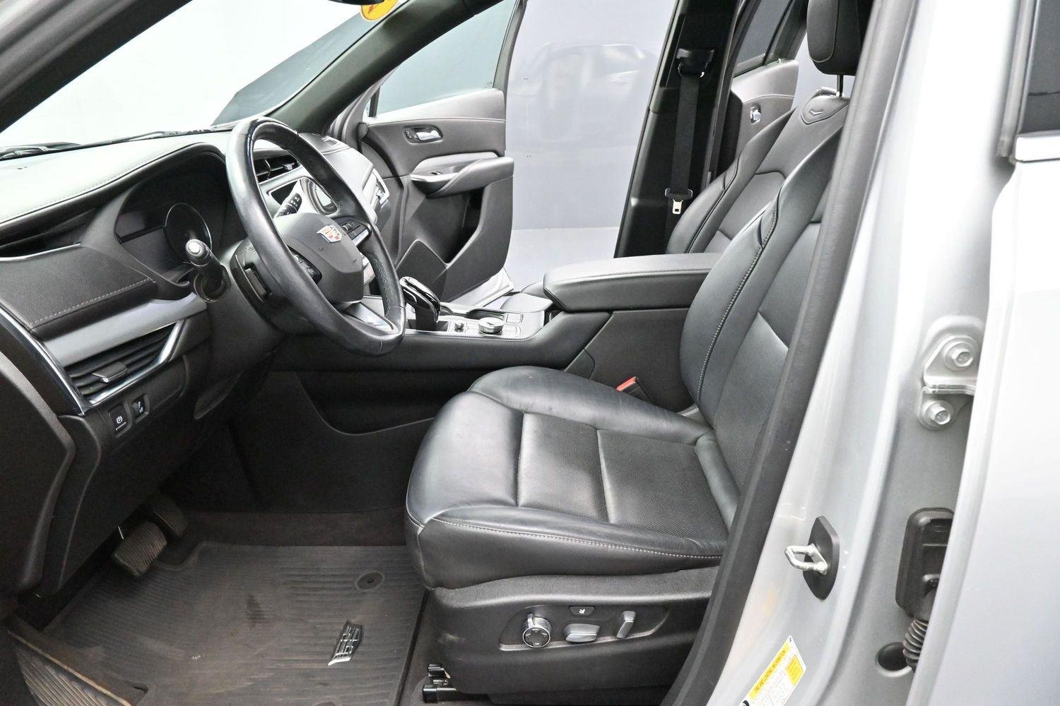 Used 2020 Radiant Silver Metallic Cadillac FWD Premium Luxury image 14
