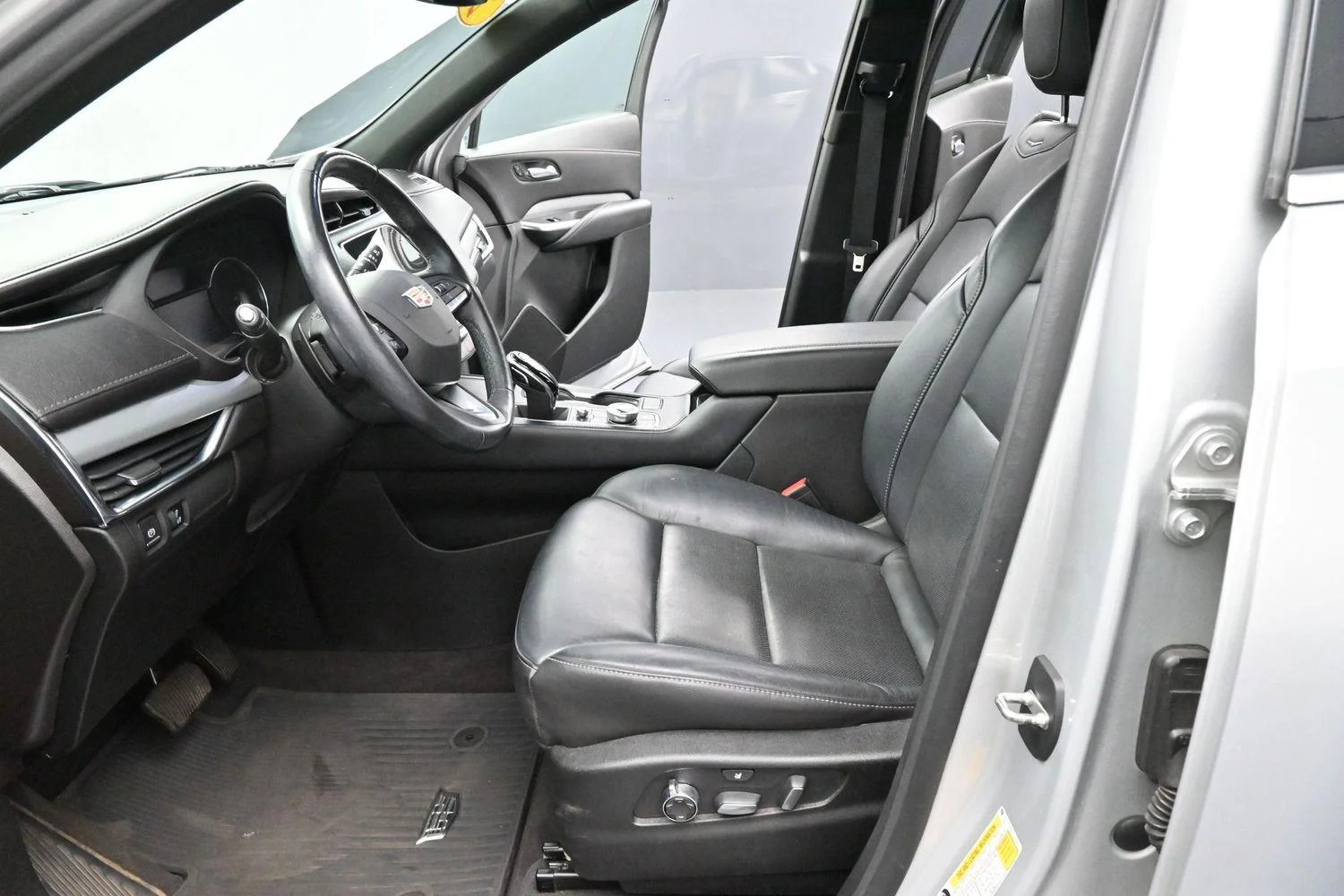 Used 2020 Radiant Silver Metallic Cadillac FWD Premium Luxury image 14
