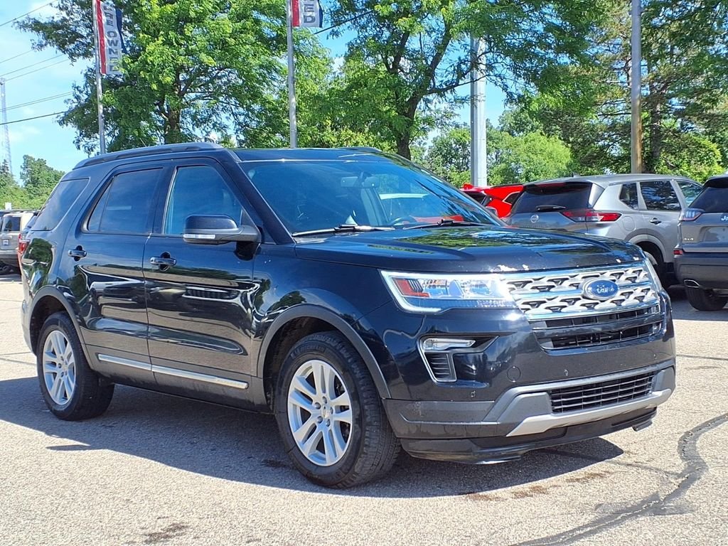 Used 2018 Black Ford XLT image 3