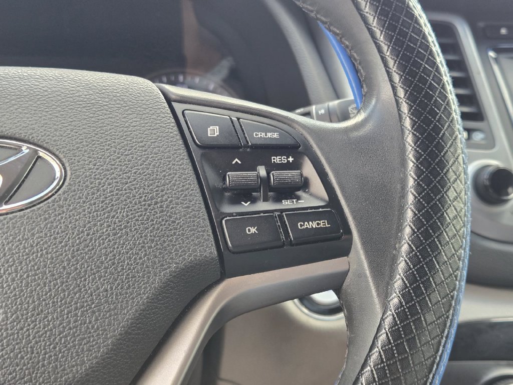 Used 2016 Gray Hyundai Sport image 25