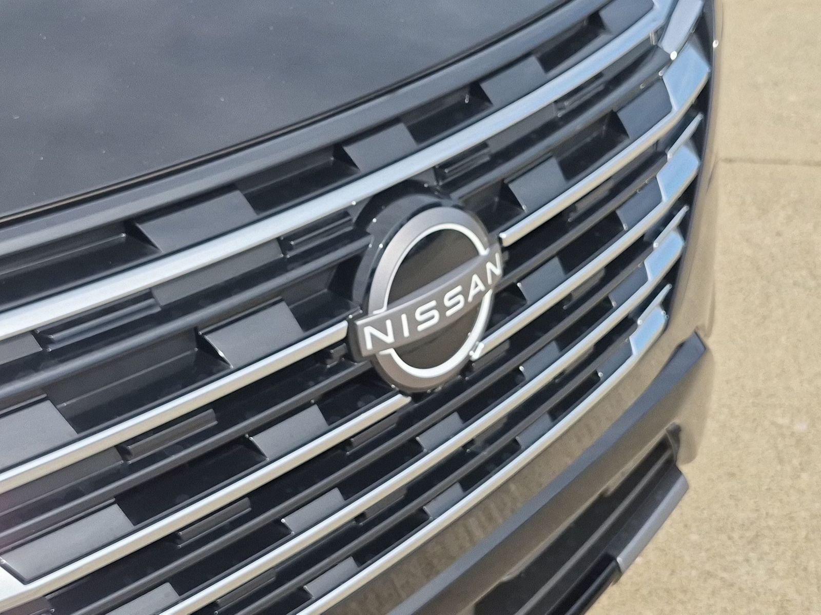 New 2026 Super Black Nissan Platinum image 34
