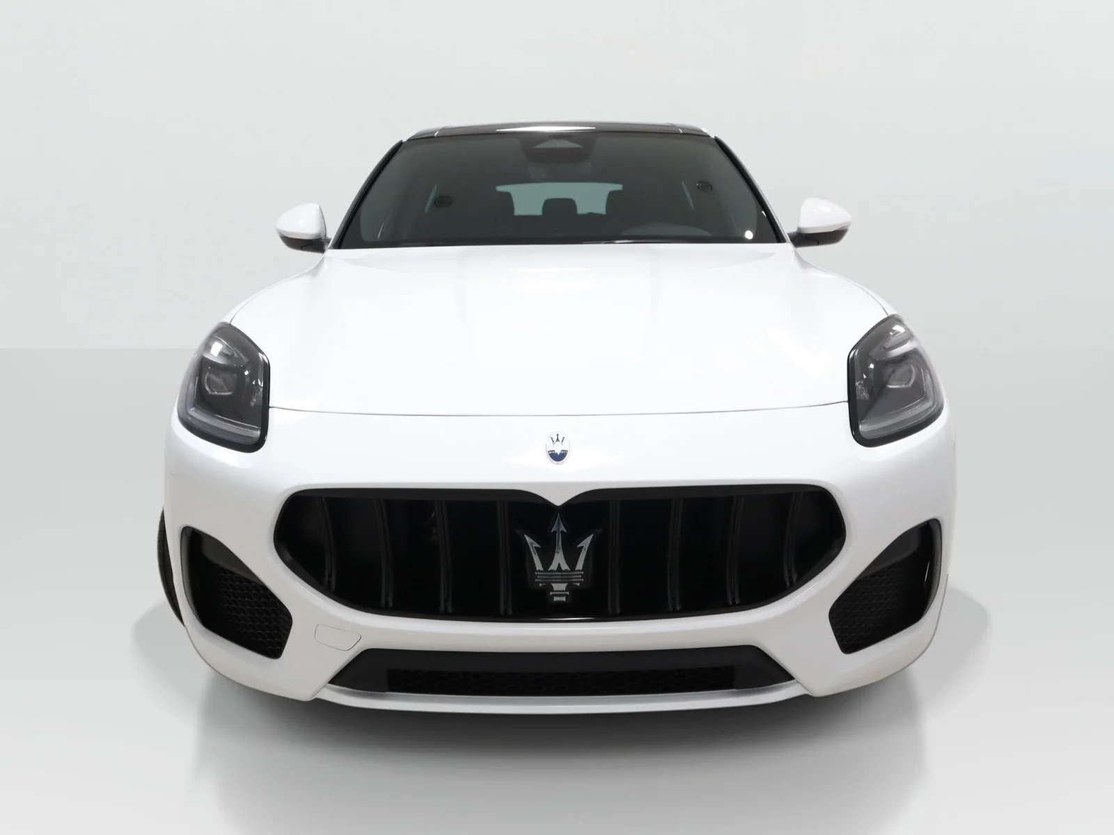 2026 Maserati Grecale Modena V6 - Photo 8