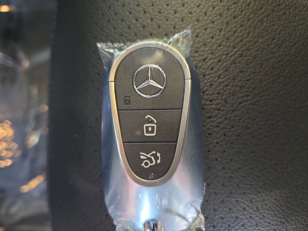 2026 Mercedes-Benz GLC Base - Photo 38