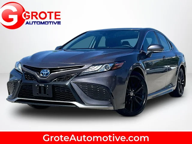 2022 Toyota Camry Hybrid XSE