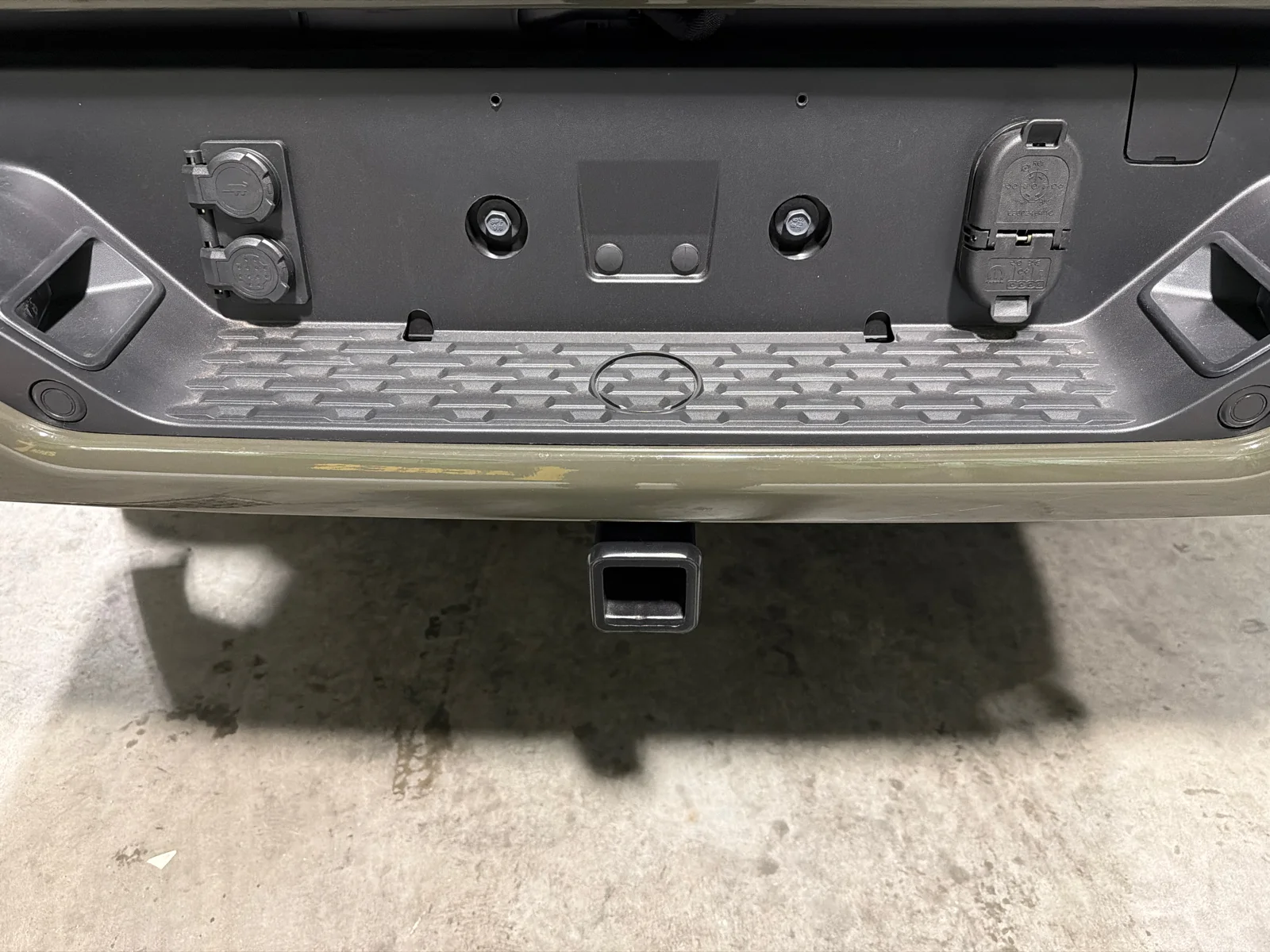 New 2027 Tank Exterior Paint RAM Laramie image 11