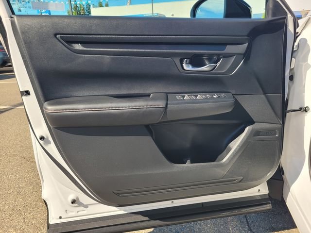 Used 2025  Honda Sport image 18