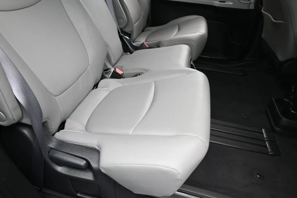 Used 2025 Midnight Black Metallic Toyota XLE image 43