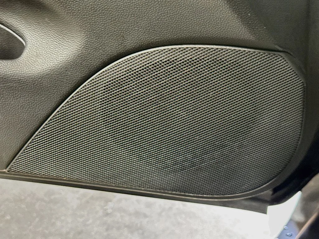 Used 2015 Black Obsidian INFINITI Journey image 23
