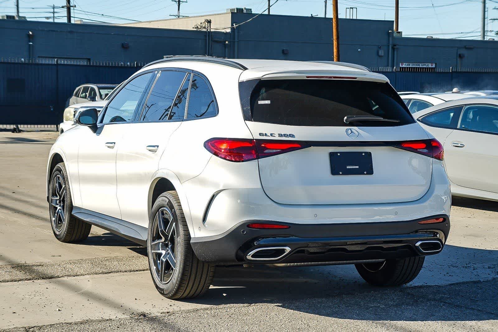 New 2026 Polar White Mercedes-Benz GLC 300 image 6