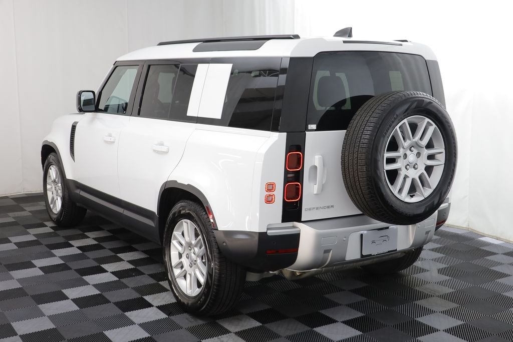 Used 2025 White Land Rover S image 15