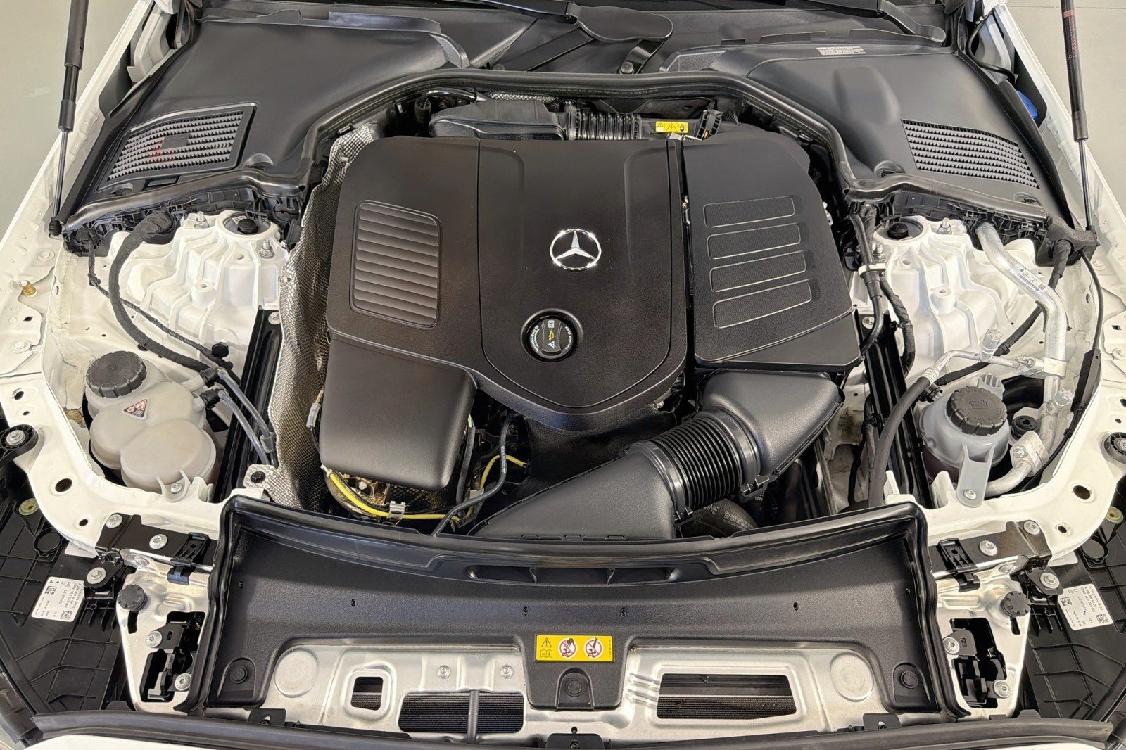 Certified Used 2025 Polar White Mercedes-Benz C 300 image 12