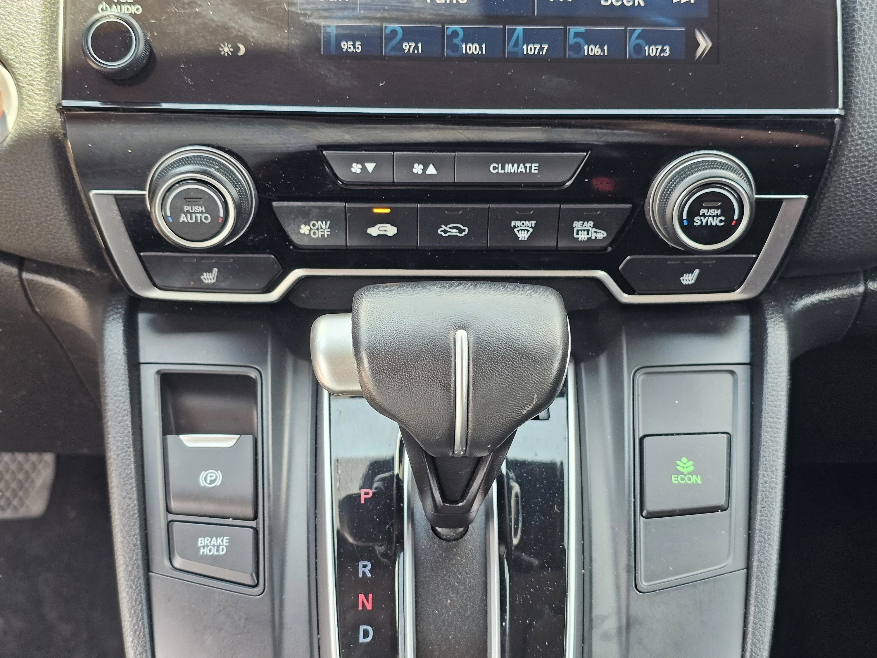 Used 2018 Crystal Black Pearl Honda EX-L image 27