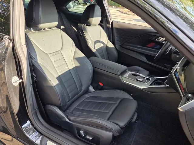 Used 2023 Black BMW i image 23
