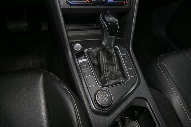Used 2024  Volkswagen 2.0T SE image 26
