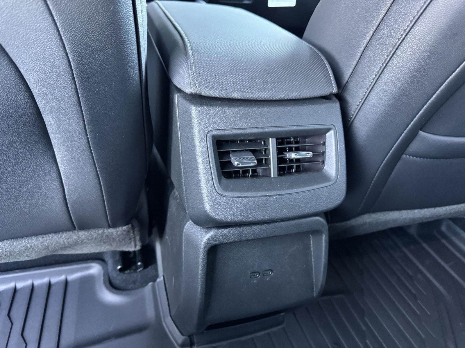 2026 Chevrolet Equinox EV RS - Photo 17
