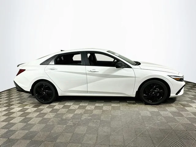 New 2026 White Hyundai SEL Sport image 2