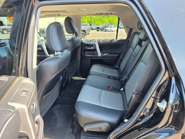 2022 Toyota 4Runner SR5 Premium - Photo 22