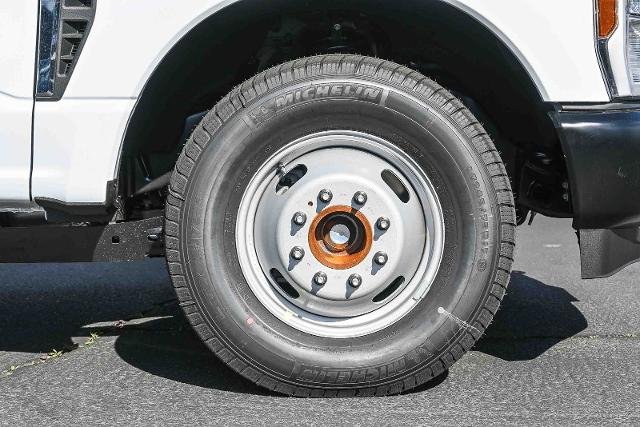 New 2026 Oxford White Ford F-350® XL image 37