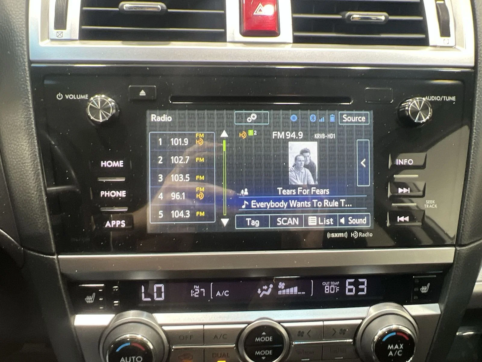 2015 Subaru Outback Premium - Photo 16
