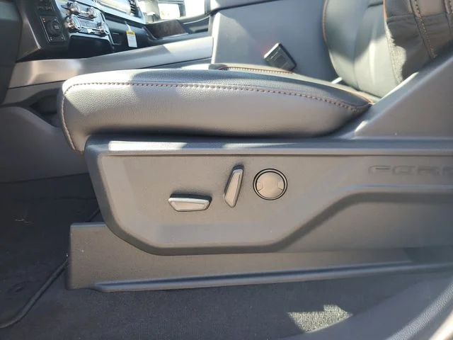 New 2026 Oxford White Ford F-250® Lariat® image 15