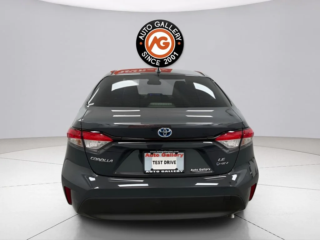 Used 2025 Gray Toyota LE image 4