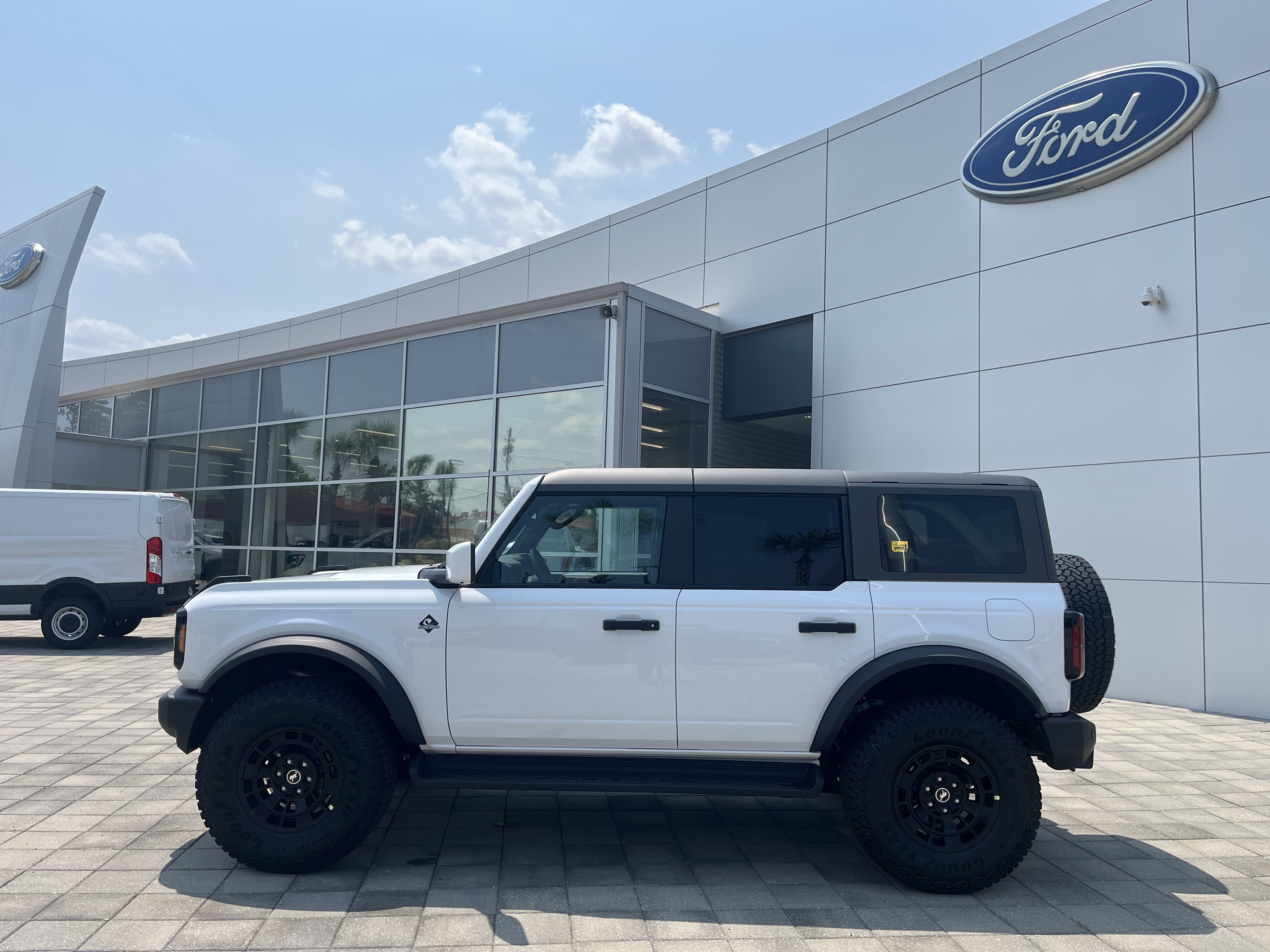New 2026 Oxford White Ford Outer Banks® image 3