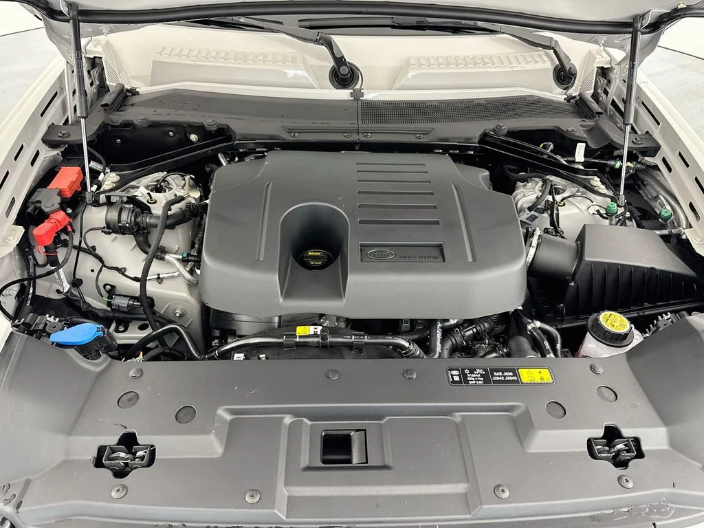 New 2026 Borasco Grey Land Rover X-Dynamic SE image 31