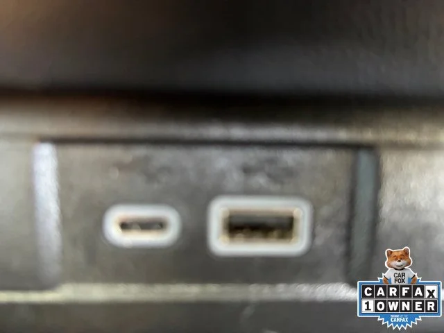 Used 2025 White GMC Elevation image 6