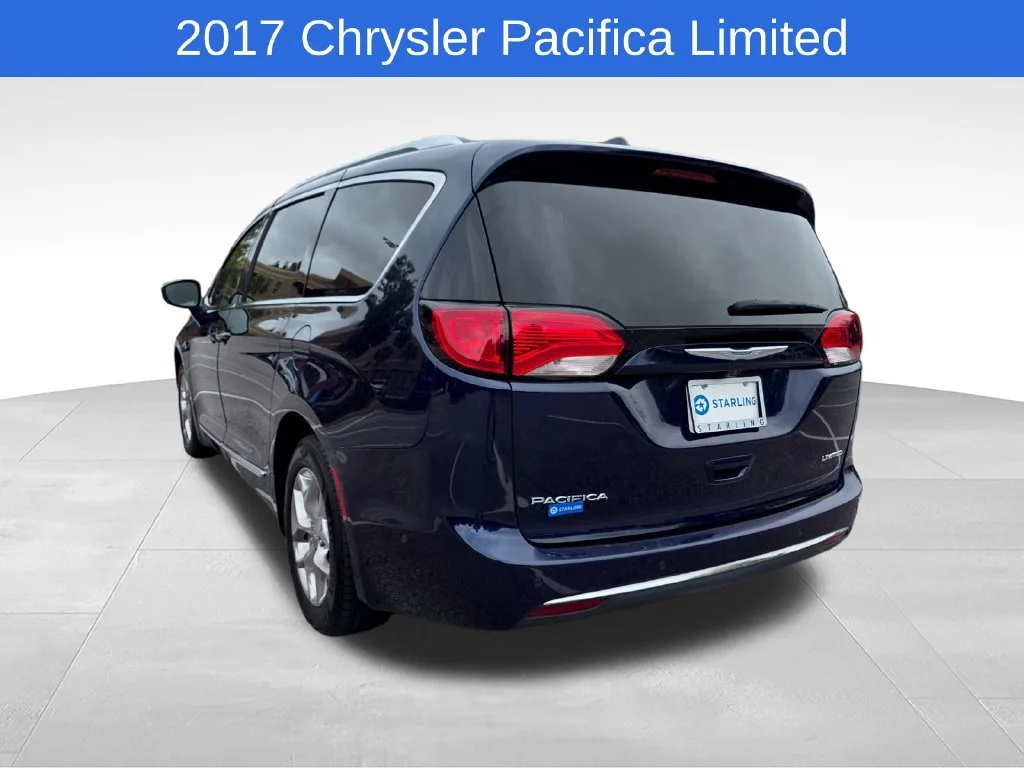 Used 2017 Blue Chrysler Limited image 7