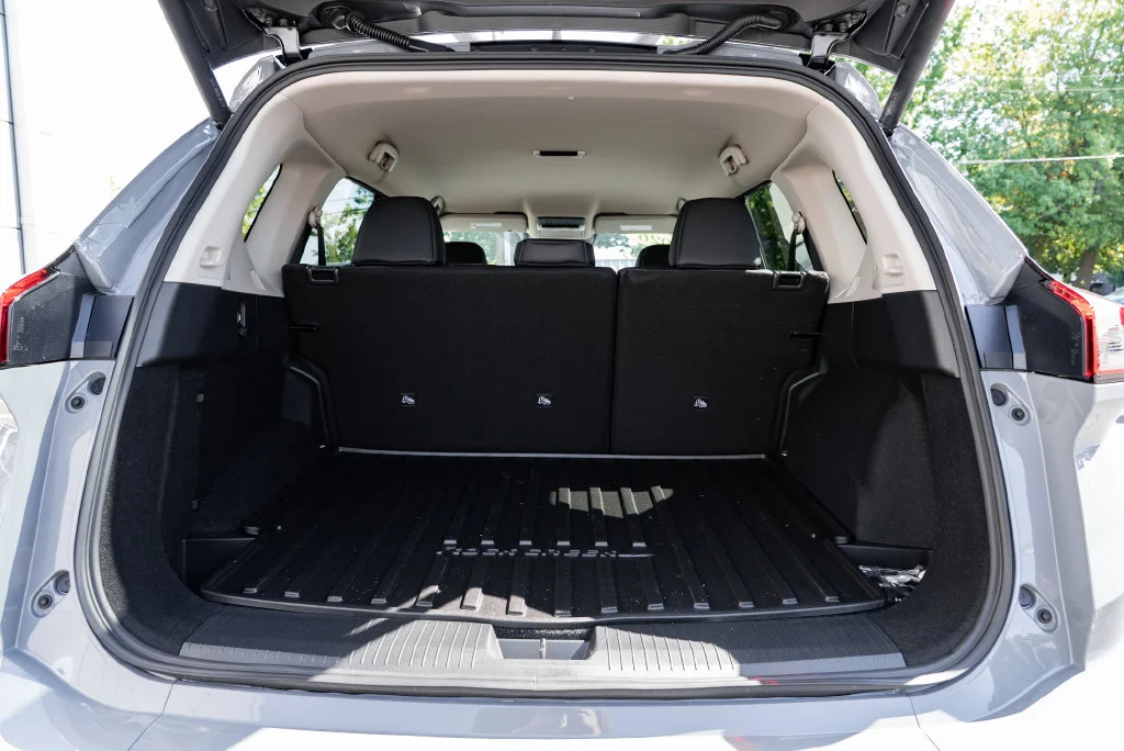 New 2026 Boulder Gray Pearl Nissan Rock Creek® image 8