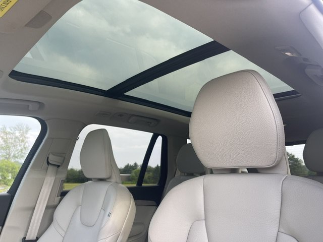 Used 2023 Black Volvo Plus image 9