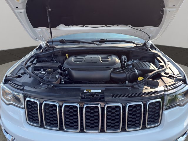 Used 2020 Bright White Clearcoat Jeep Limited image 22
