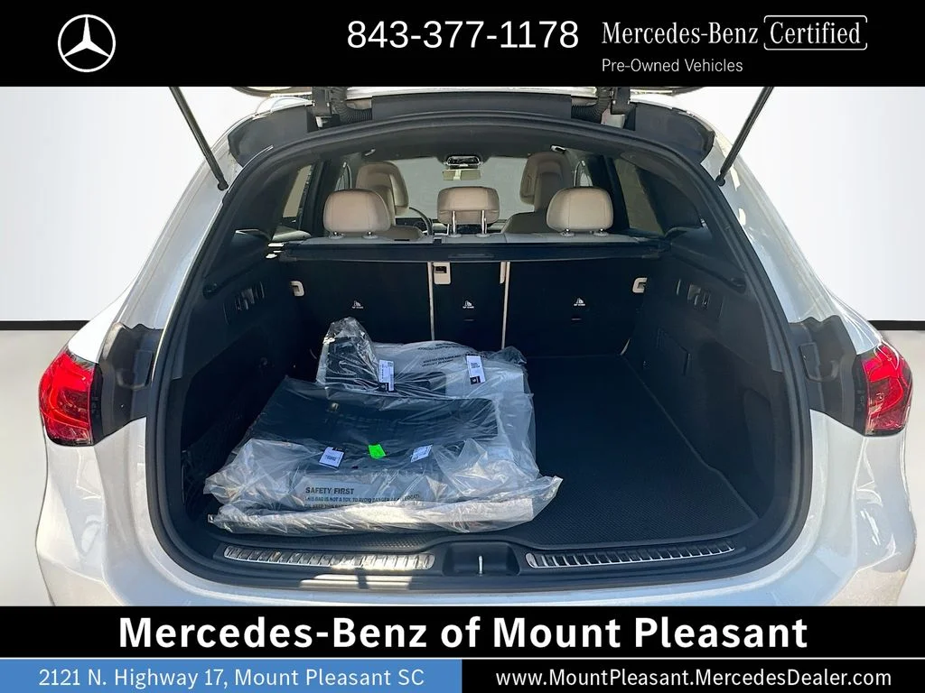 Certified Used 2025 Polar White Mercedes-Benz GLC 300 image 26