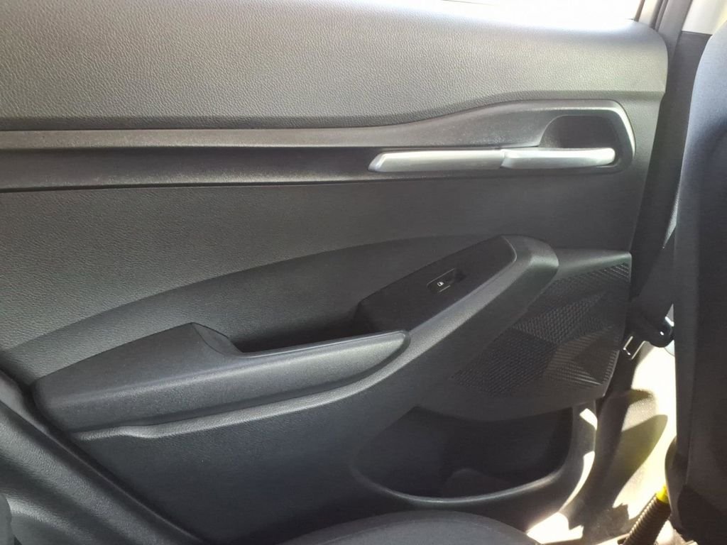 Used 2022 Gray Kia LX image 31