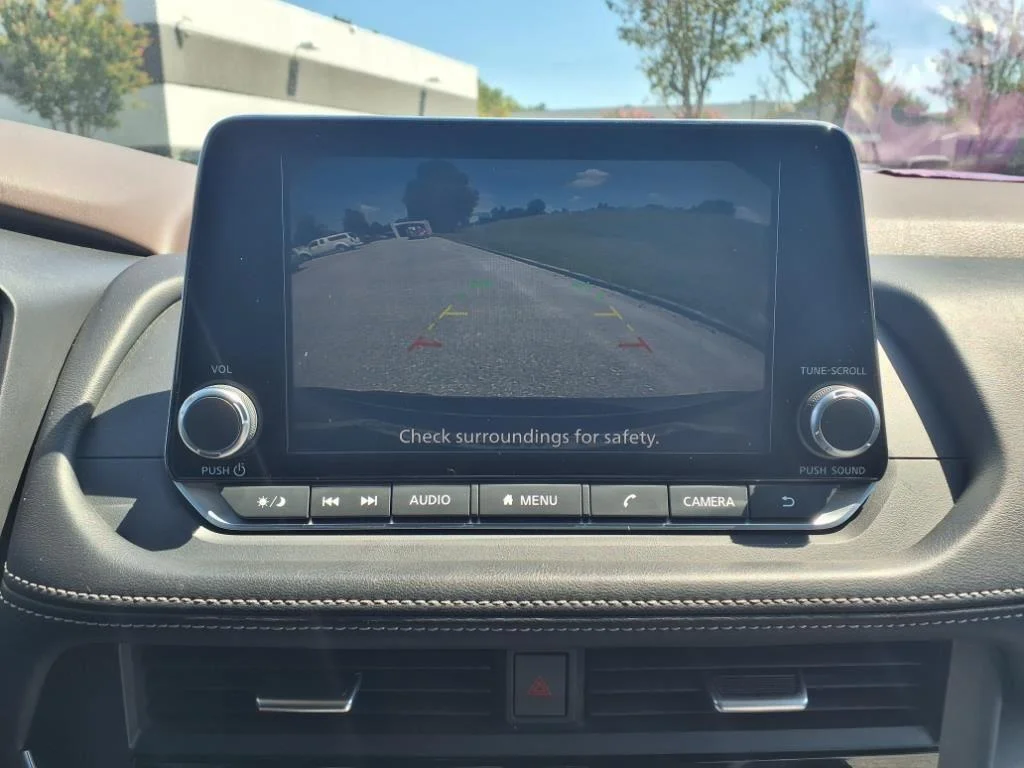 2023 Nissan Rogue SV - Photo 18