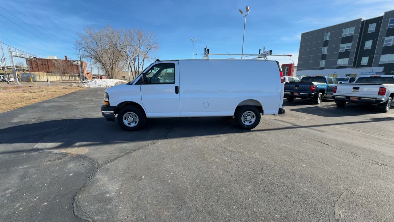 2025 Chevrolet Express Cargo Work Van - Photo 29