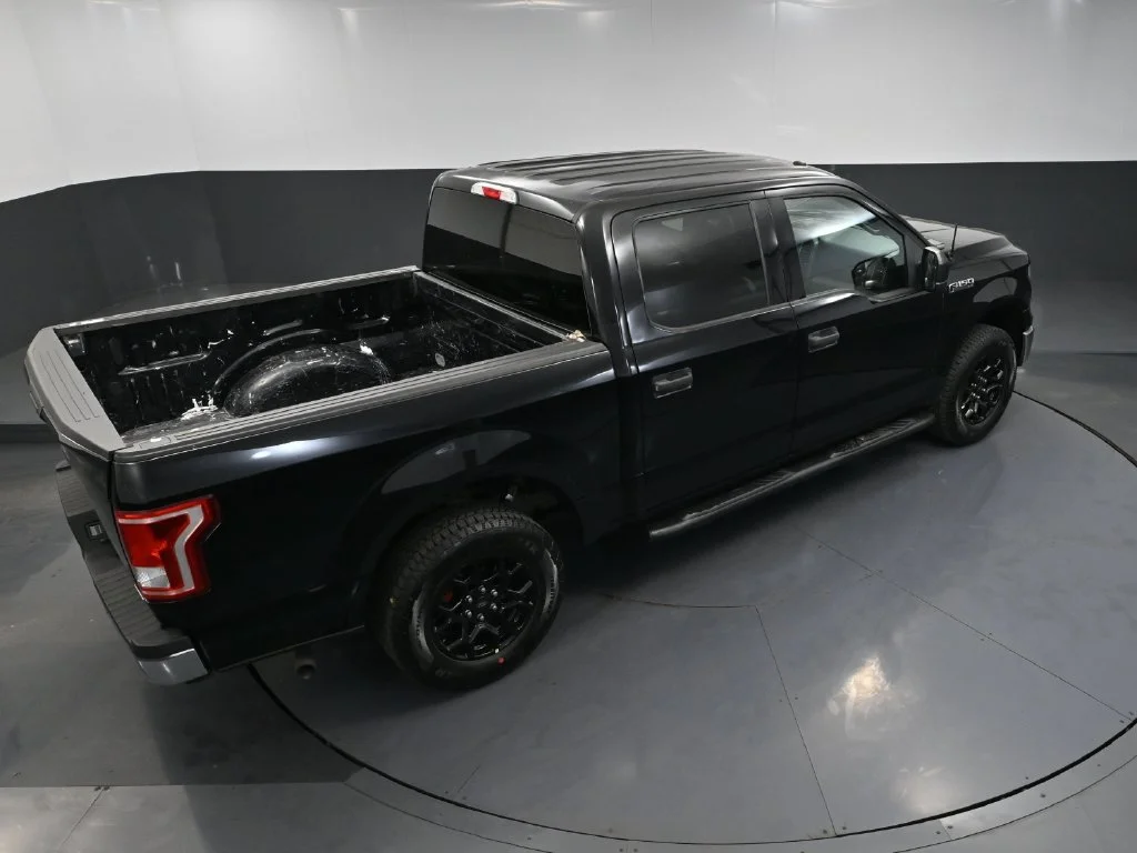 Used 2017 Black Ford XLT image 45
