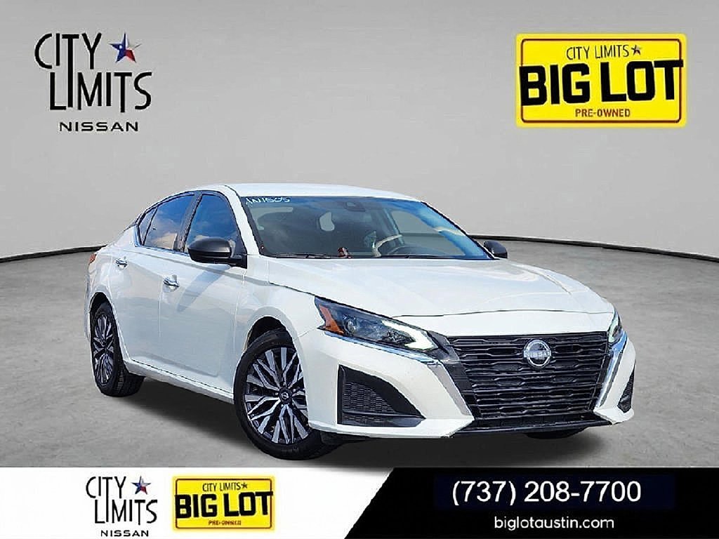 2025 Nissan Altima