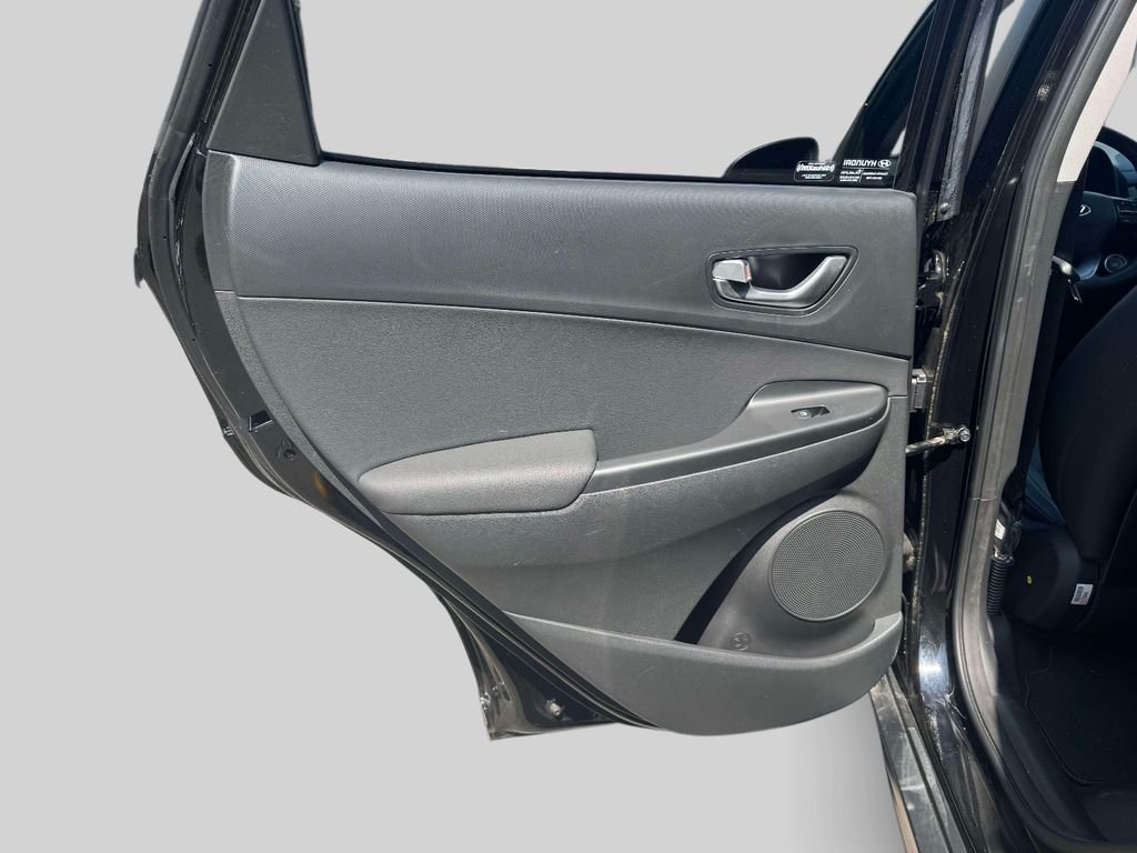2022 Hyundai Kona EV Limited - Photo 12