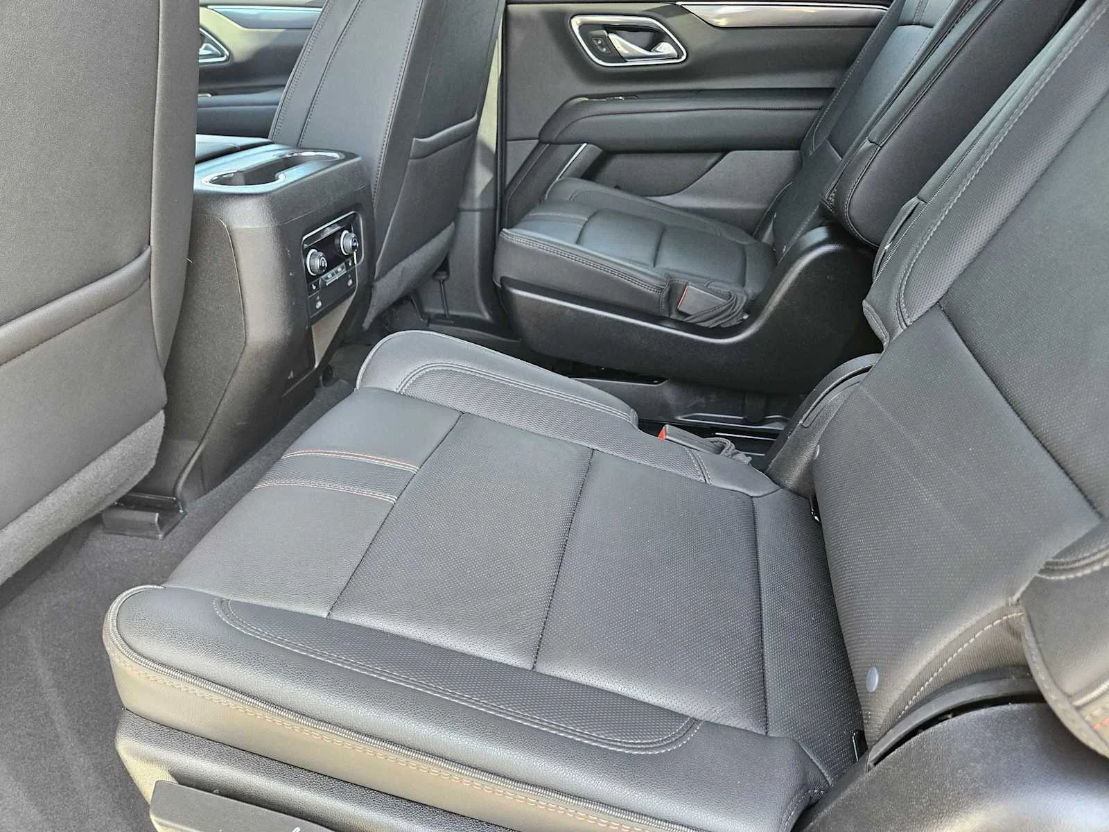 Used 2024 Summit White Chevrolet RST image 21