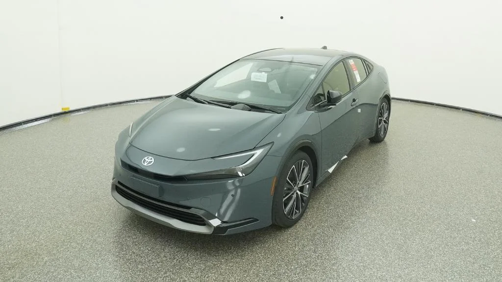 New 2026 Guardian Gray Toyota XLE image 21