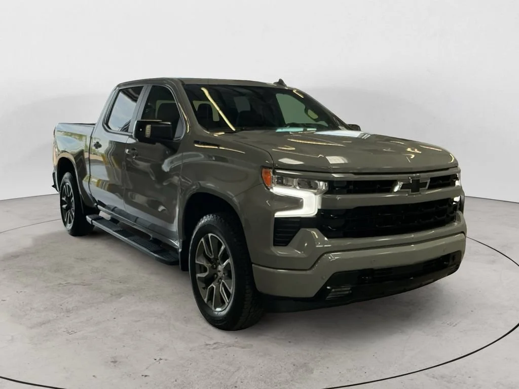 Used 2024 Slate Gray Metallic Chevrolet RST image 3