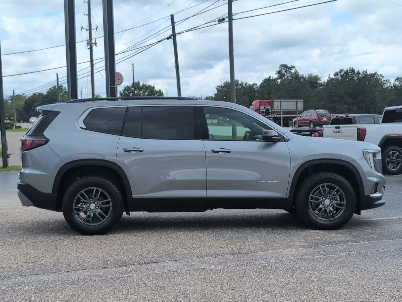 New 2026 Sterling Metallic GMC Elevation image 7