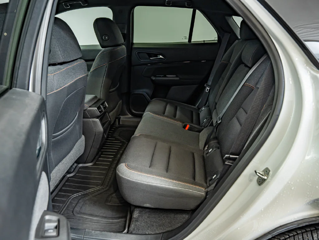 Used 2024 Snowfall Pearl Honda EX image 33