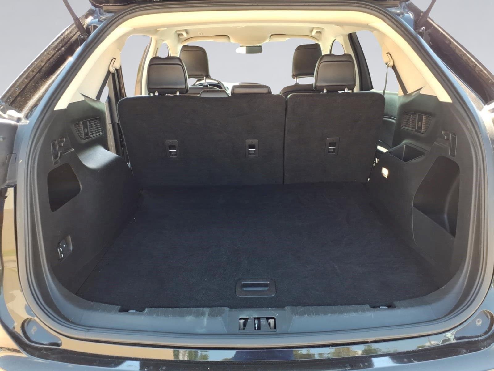 Used 2024 Agate Black Ford SEL image 10