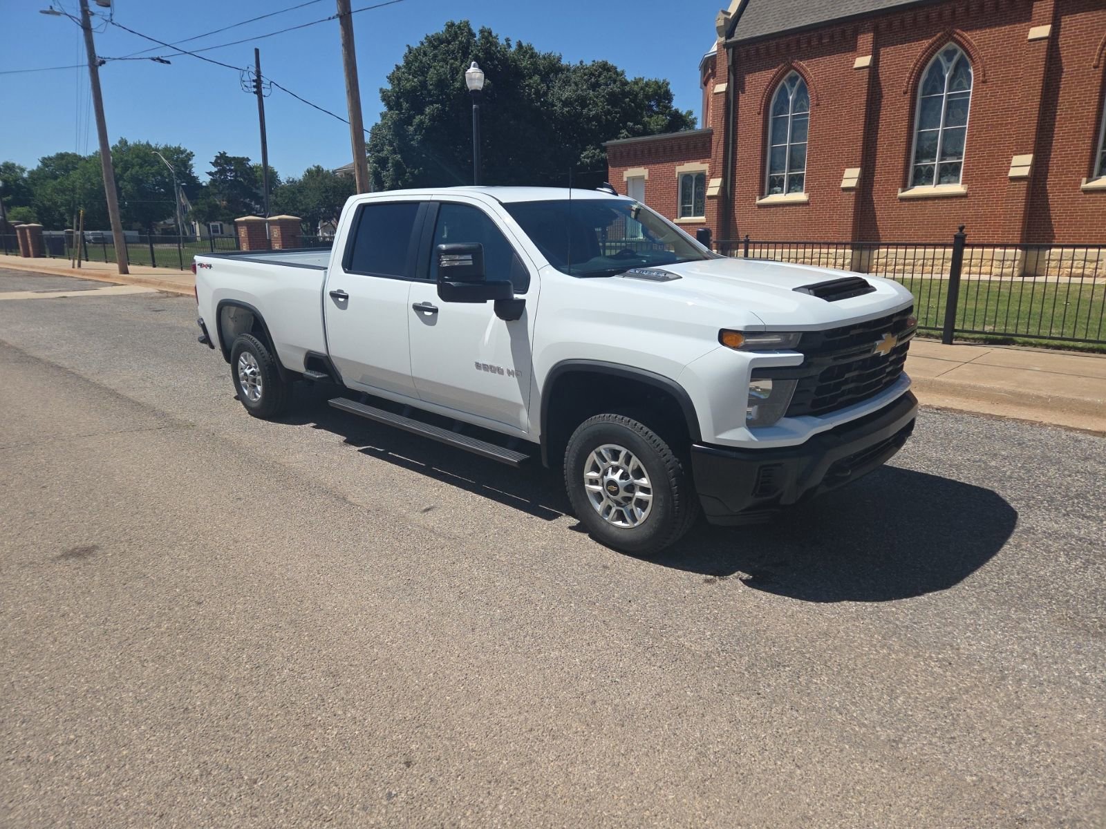 New 2026 Summit White Chevrolet WT image 2