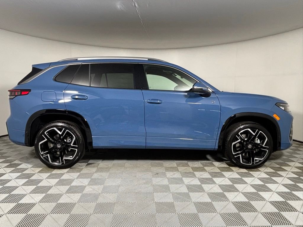 2026 Volkswagen Tiguan SEL R-LINE TURBO - Photo 8