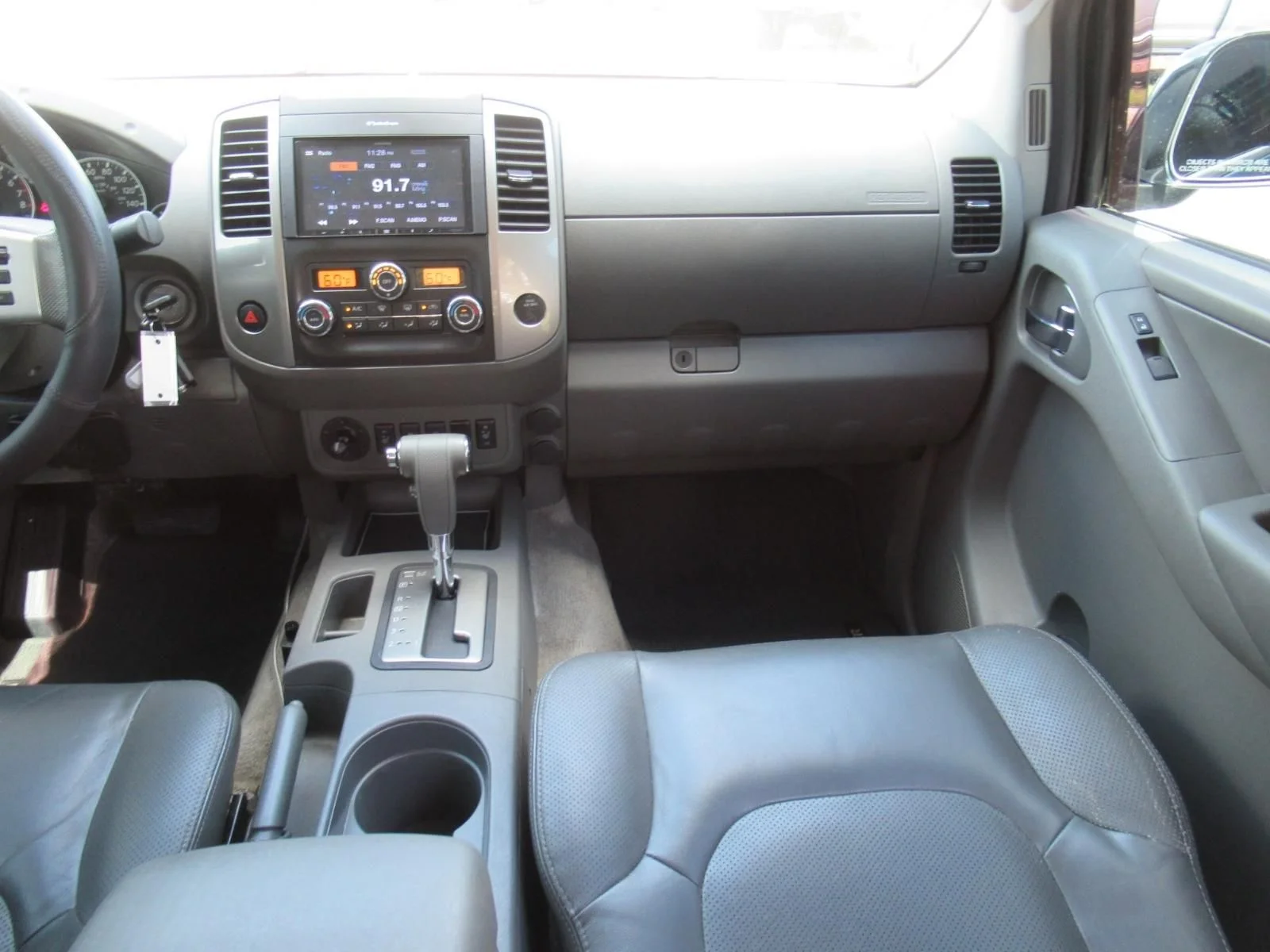 Used 2013 Blue Nissan SL image 14