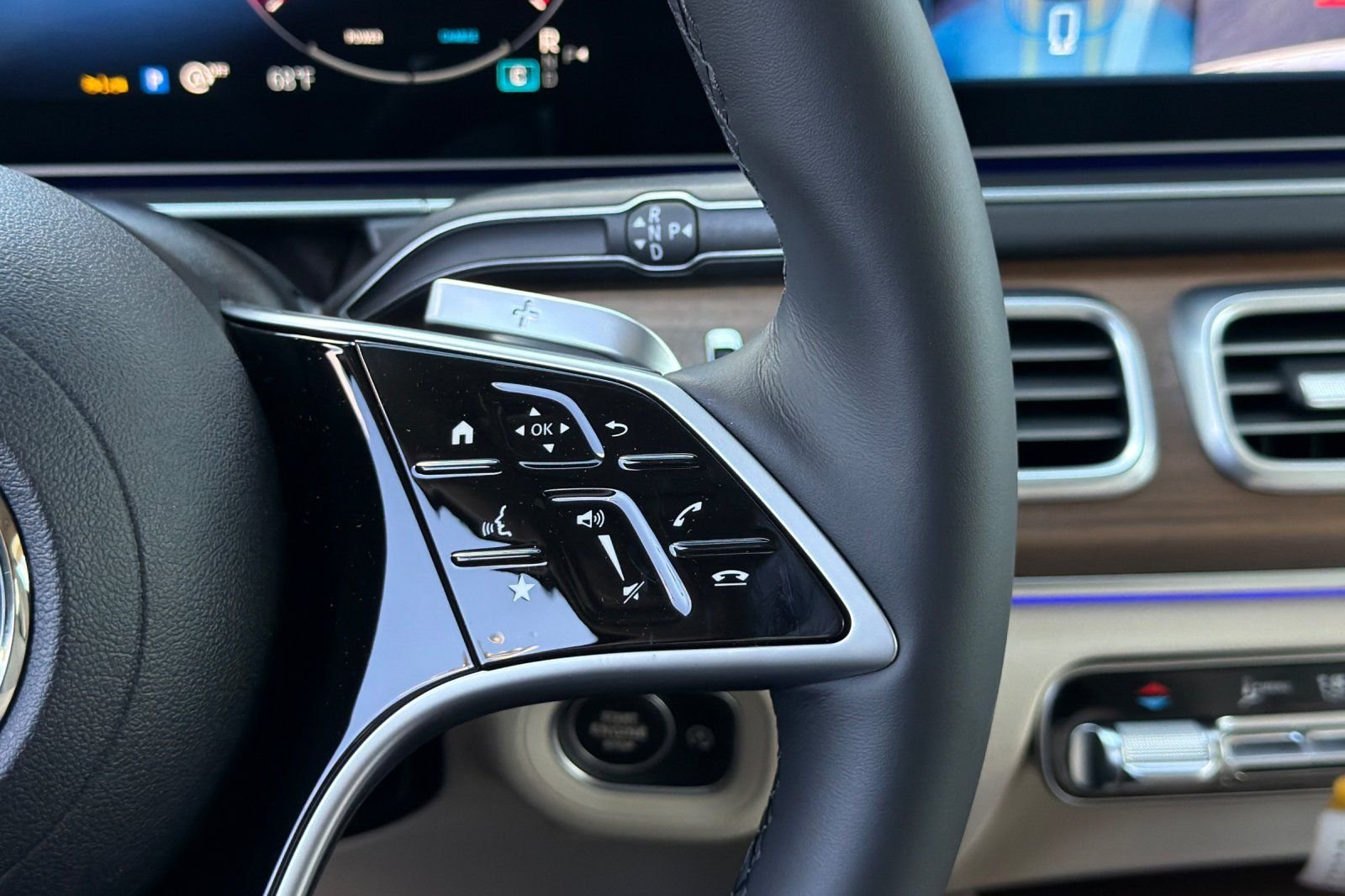 New 2026 Polar White Mercedes-Benz GLS 450 image 30