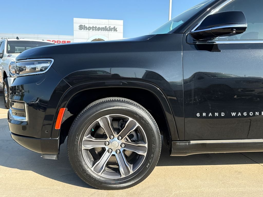 Used 2022 Black Jeep Series I image 5